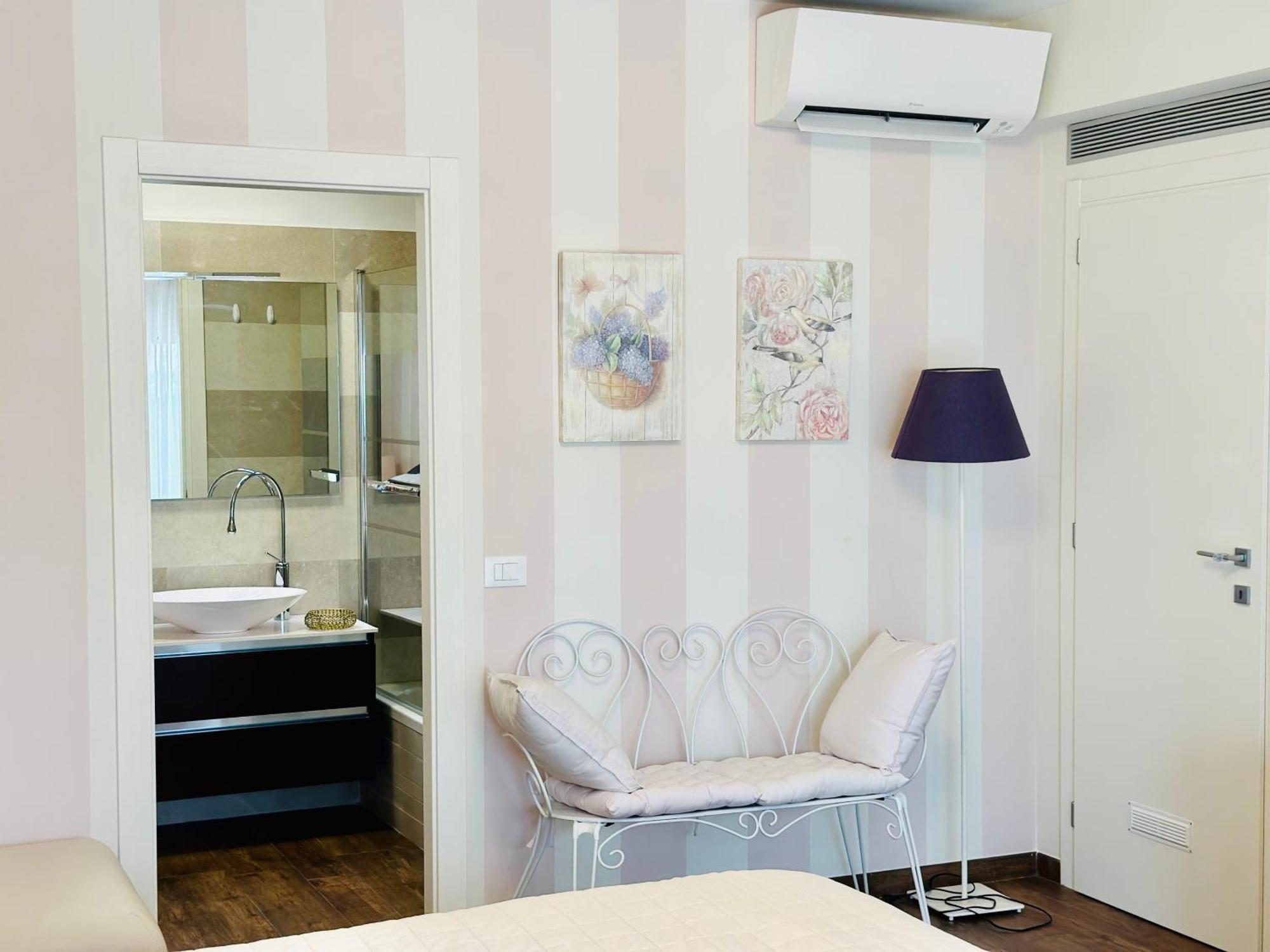 Luxurious Privacy - 130M2 Entire Floor, Pool, Parking, Ac - 5' Croisette - Plage Des Sports Apartment Cannes