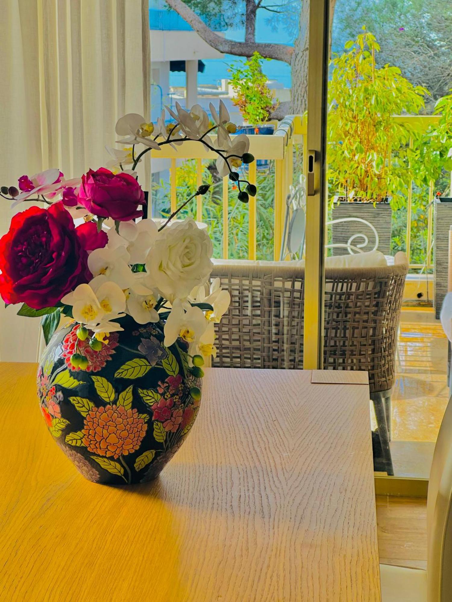 Luxurious Privacy - 130M2 Entire Floor, Pool, Parking, Ac - 5' Croisette - Plage Des Sports Cannes