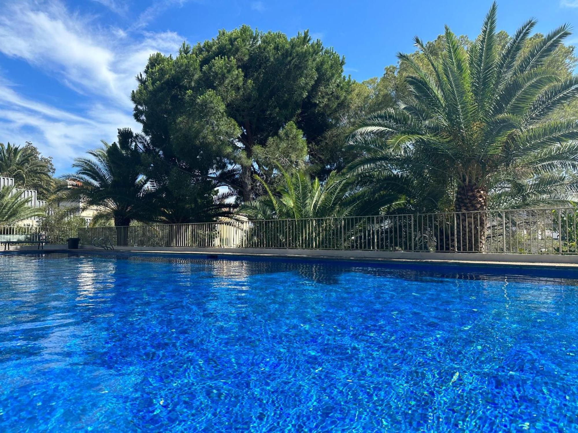 Luxurious Privacy - 130M2 Entire Floor, Pool, Parking, Ac - 5' Croisette - Plage Des Sports Cannes